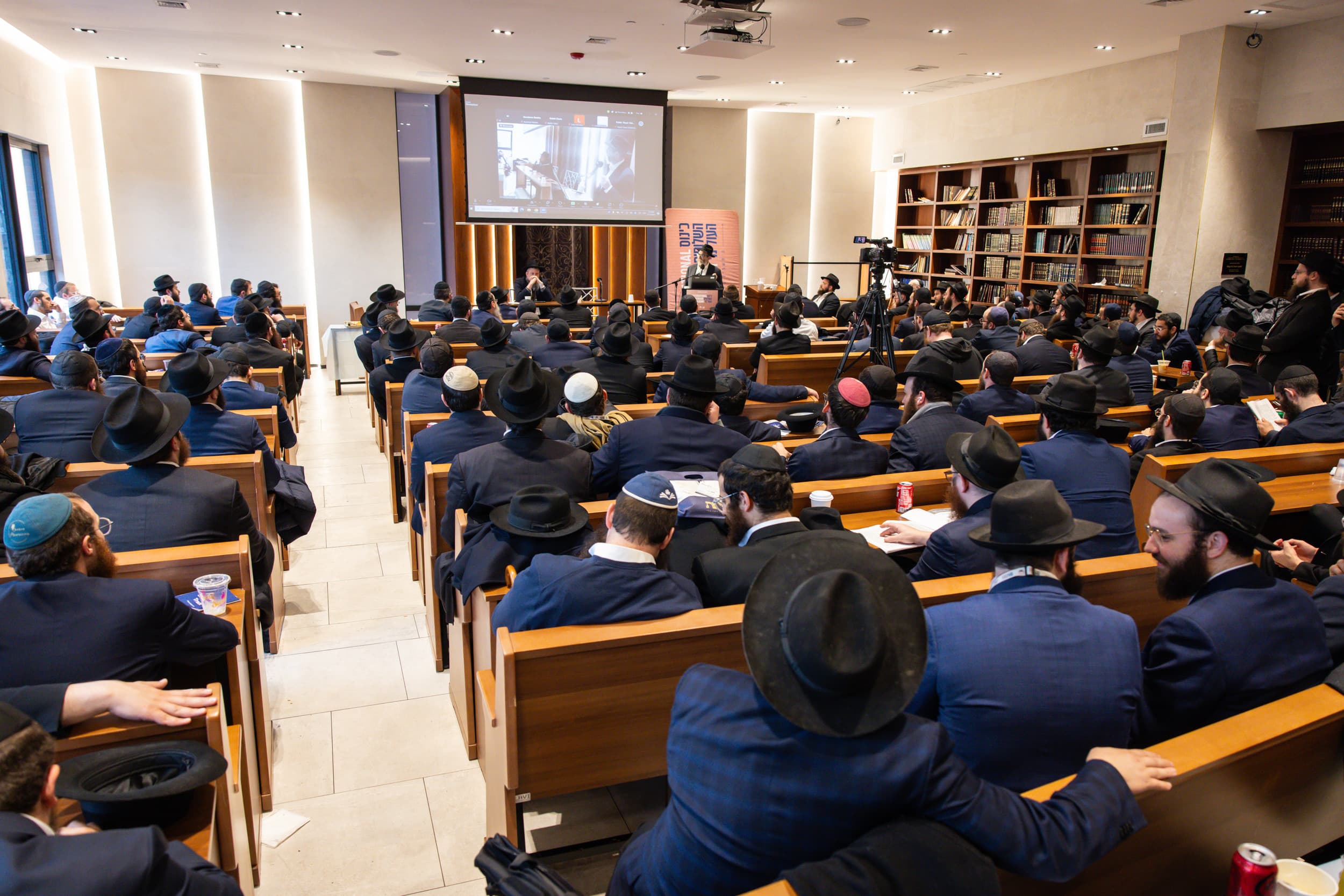 Bais Iyar Gathering for Shluchim